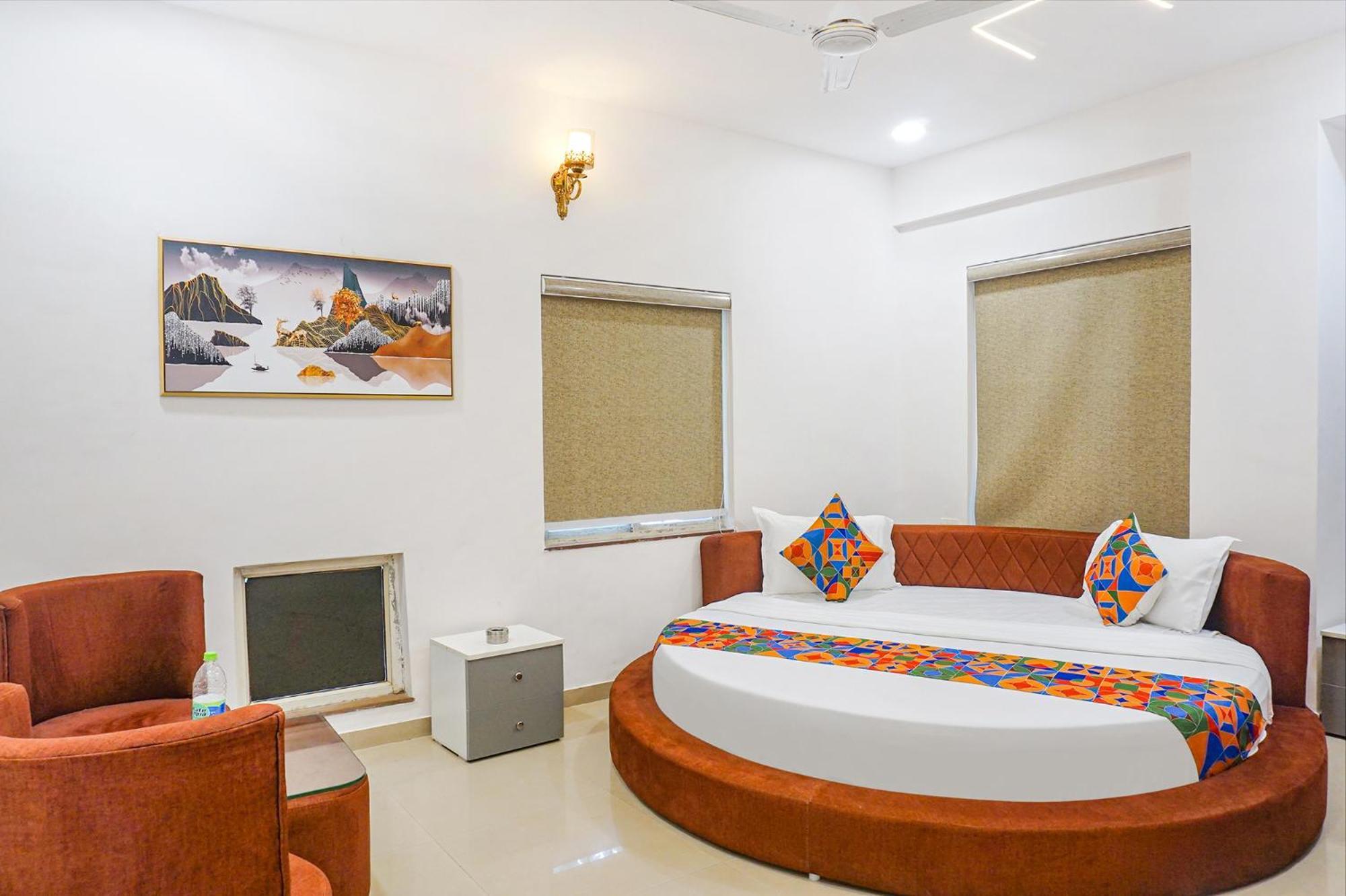 Hotel O The Leela Inn Pune Dış mekan fotoğraf