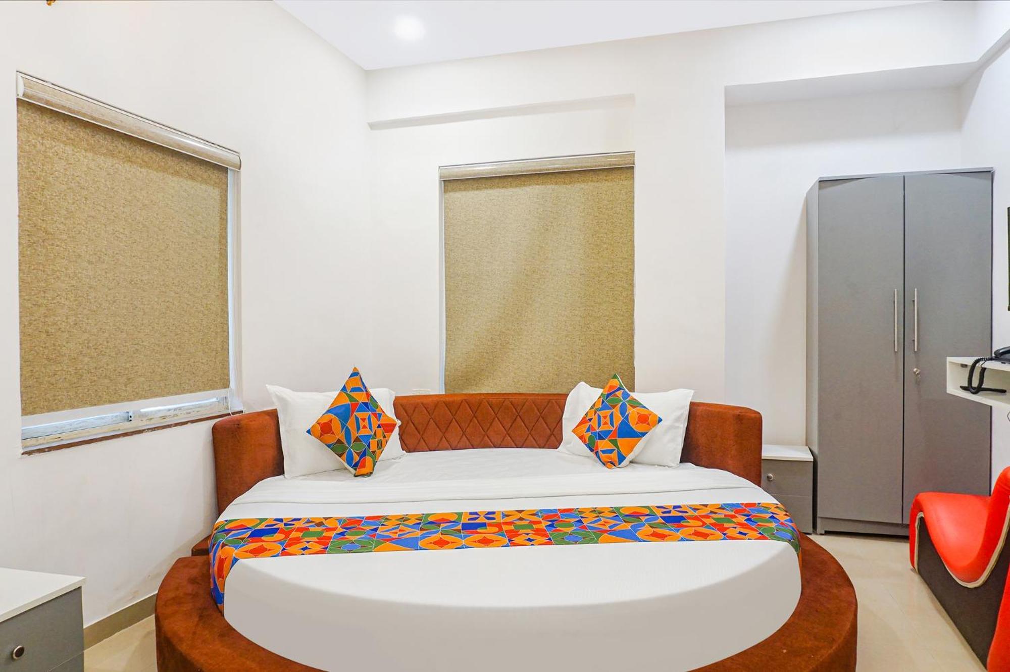 Hotel O The Leela Inn Pune Dış mekan fotoğraf