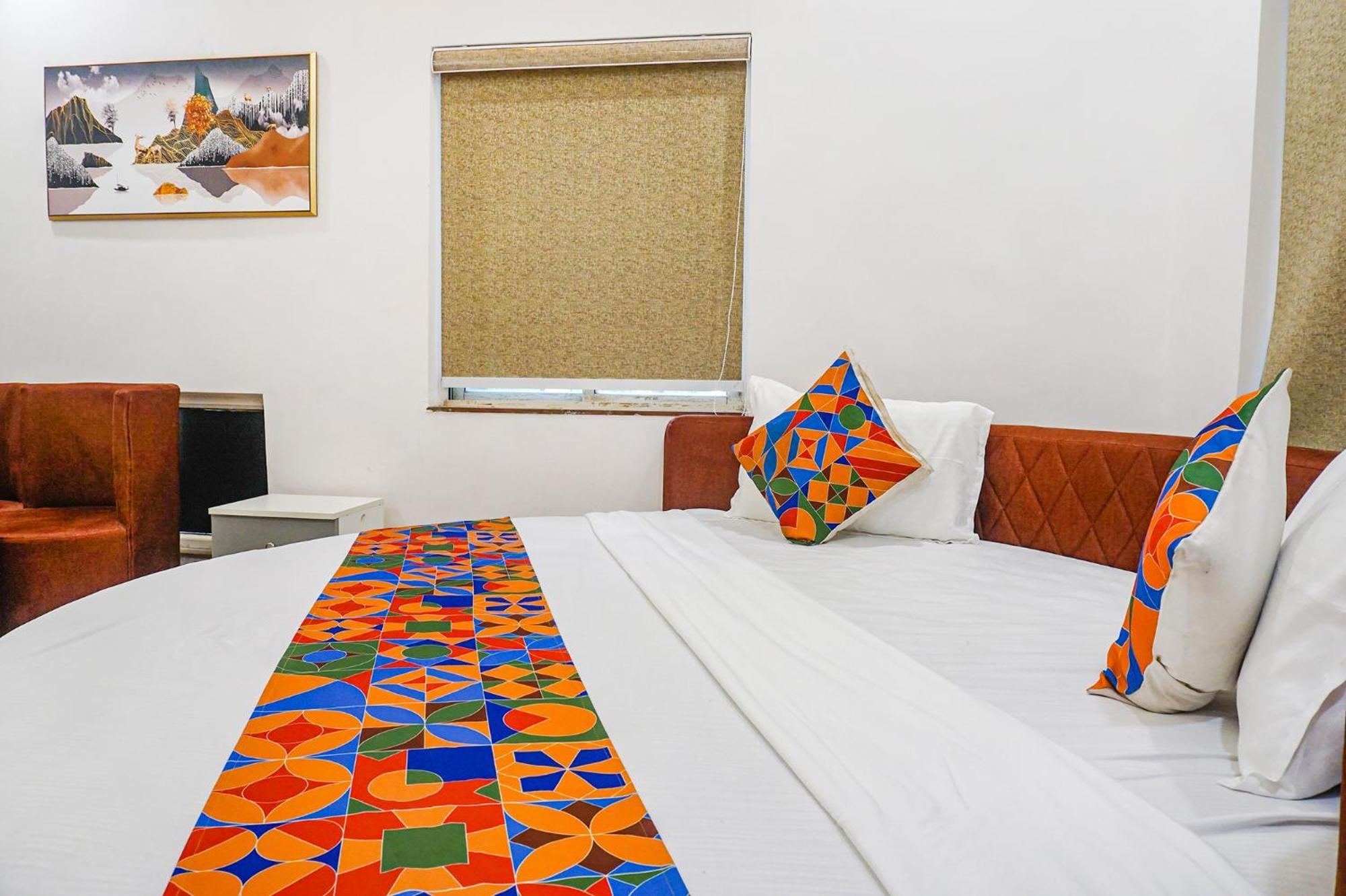 Hotel O The Leela Inn Pune Dış mekan fotoğraf