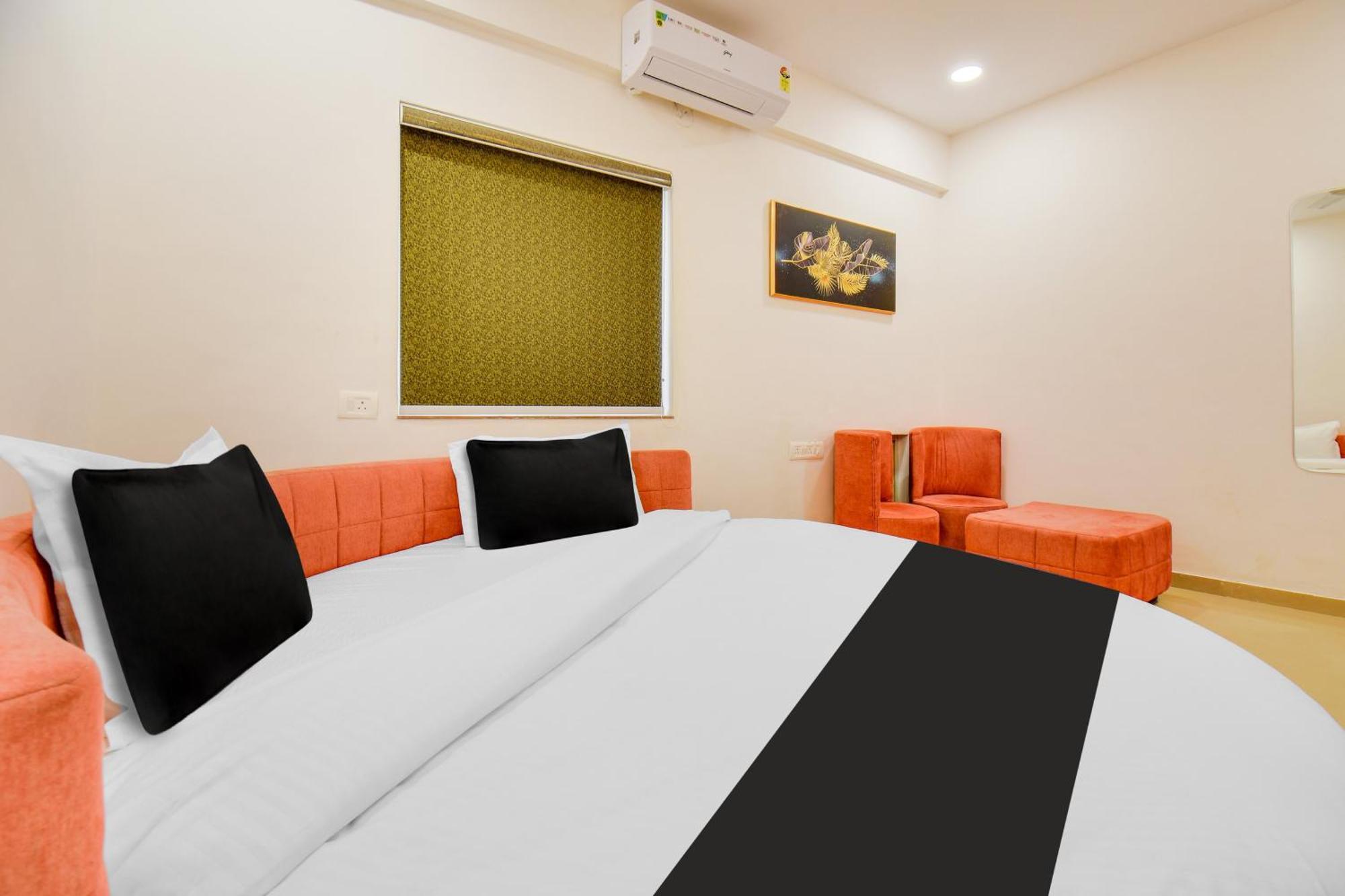 Hotel O The Leela Inn Pune Dış mekan fotoğraf